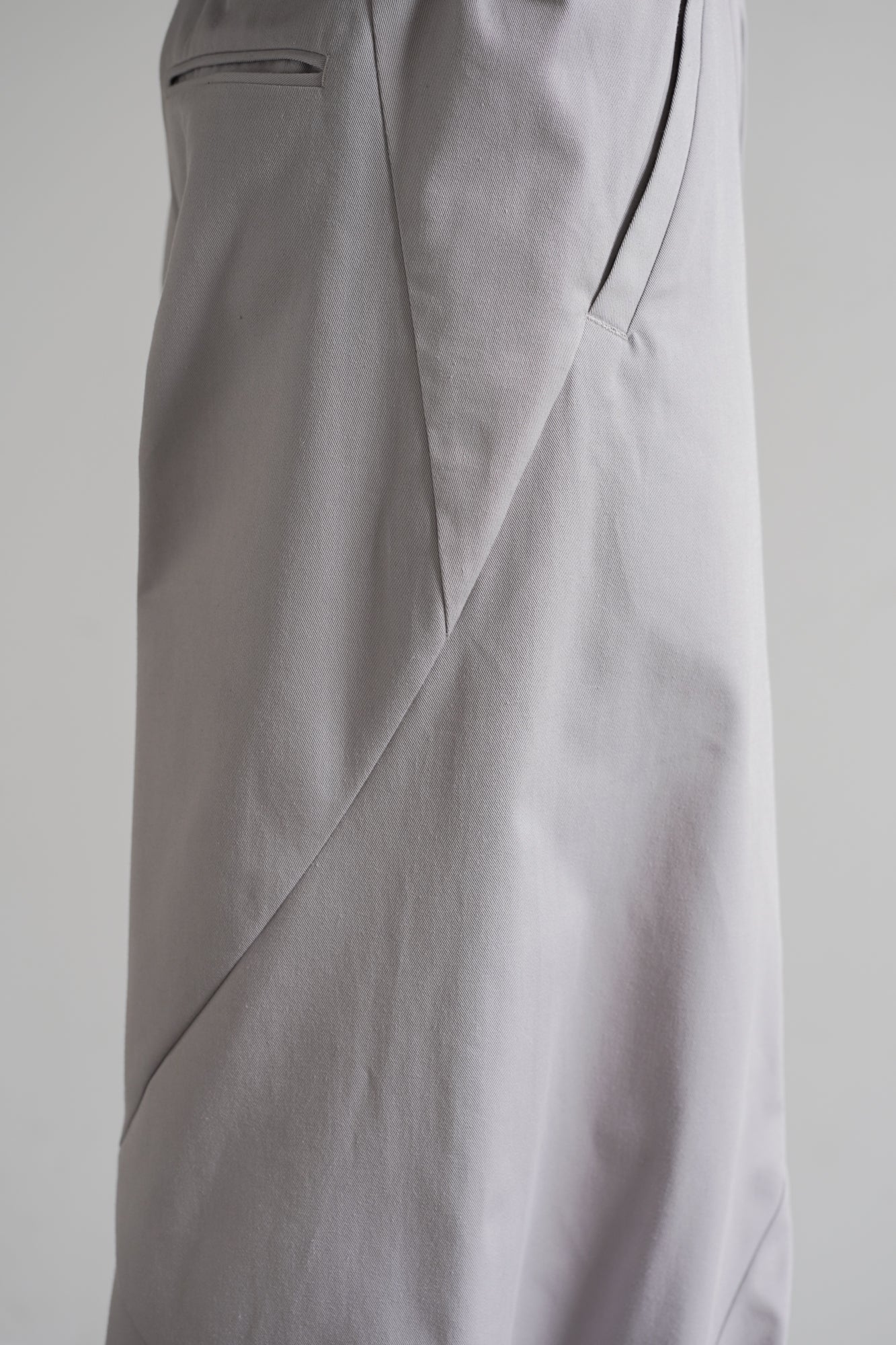 CONTOURED TWILL WIDE PANTS