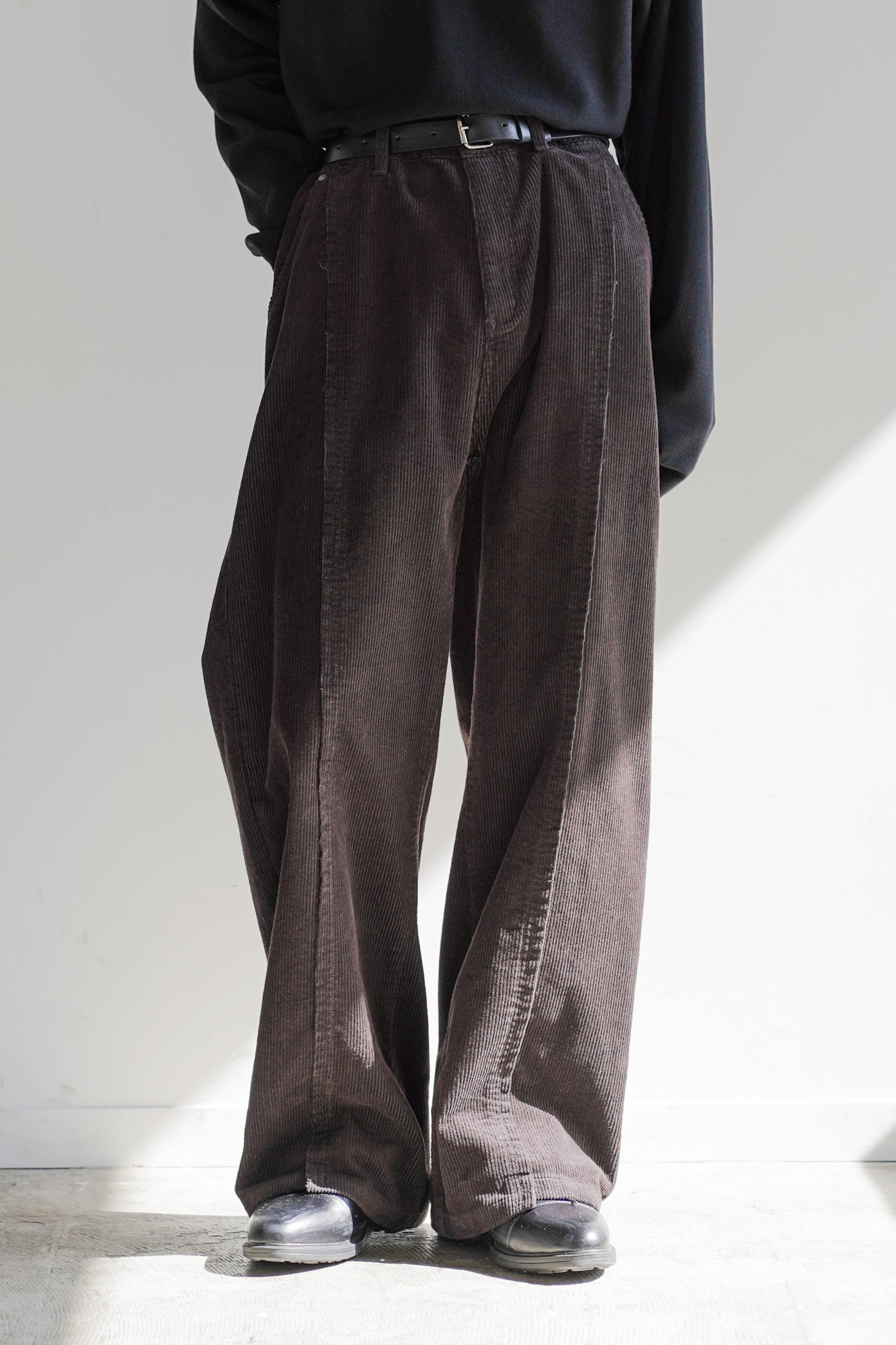 SIDE SHIFT CORDUROY WIDE PANTS
