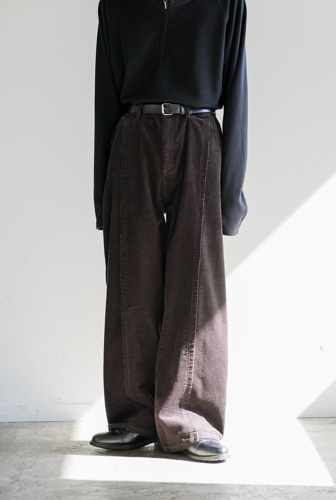 SIDE SHIFT CORDUROY WIDE PANTS
