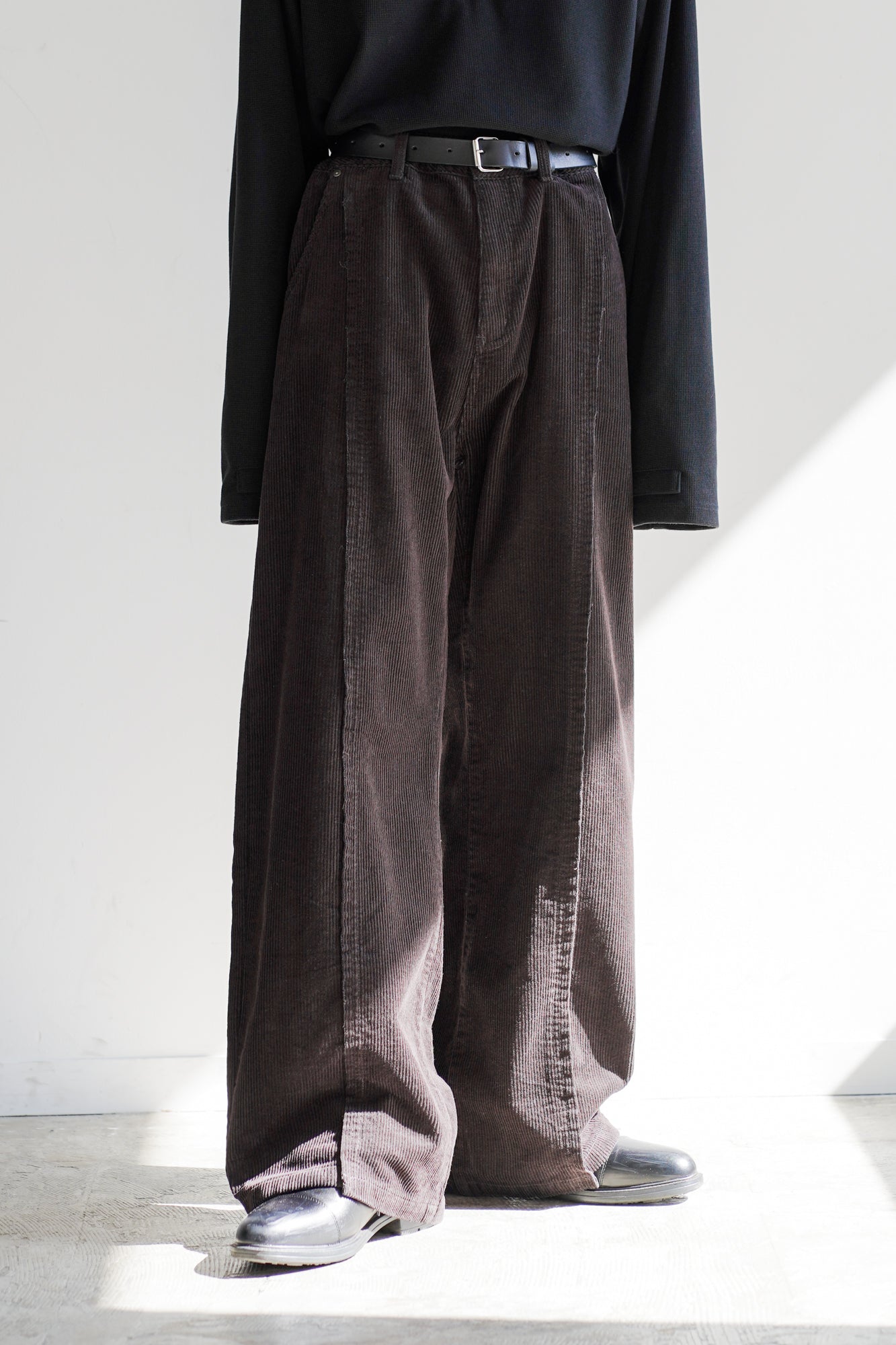 SIDE SHIFT CORDUROY WIDE PANTS