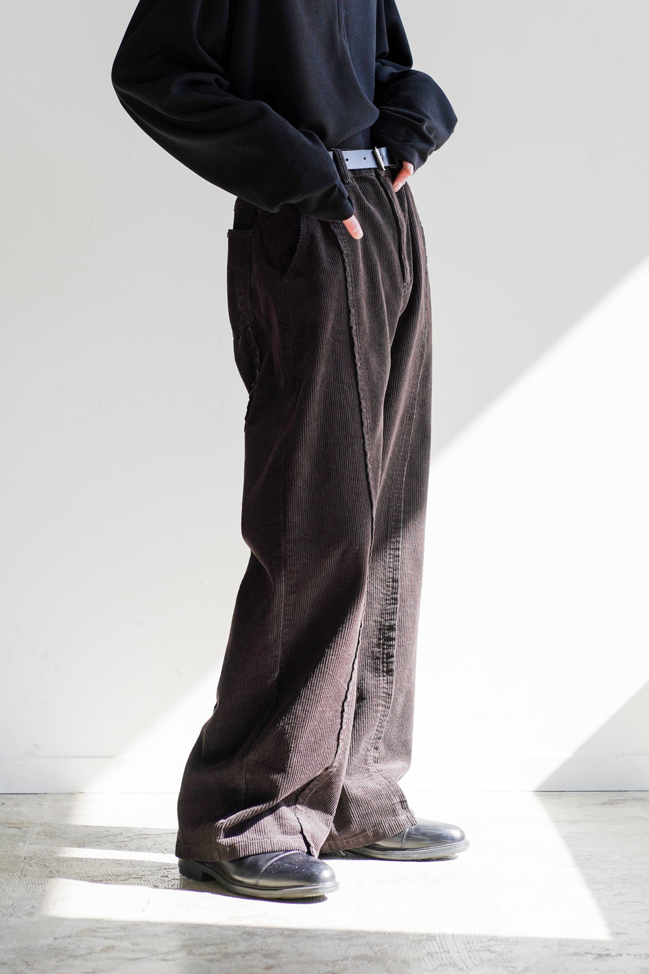 SIDE SHIFT CORDUROY WIDE PANTS