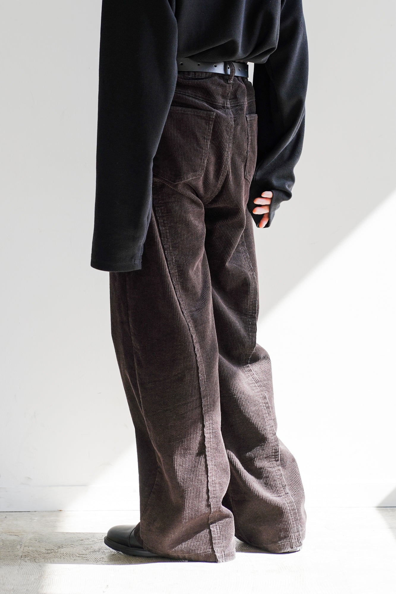 SIDE SHIFT CORDUROY WIDE PANTS