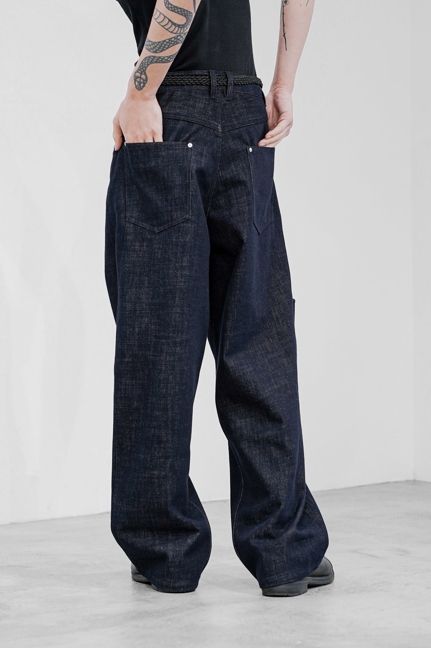 【4/1 - release】DRIFT CUT RE-RAW DENIM PANTS