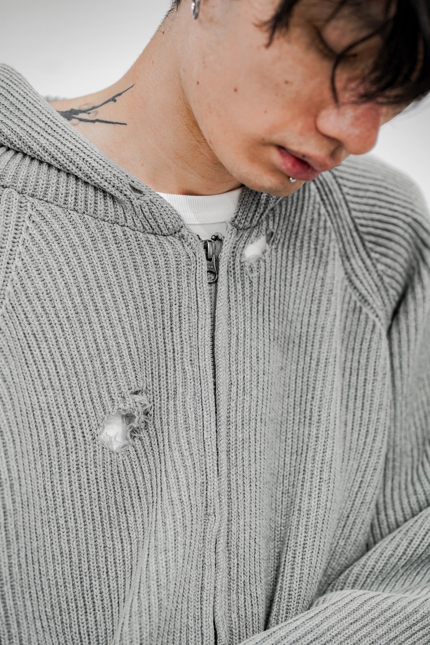 MUTED AGE KNIT ZIP HOODIE [Only a few left]