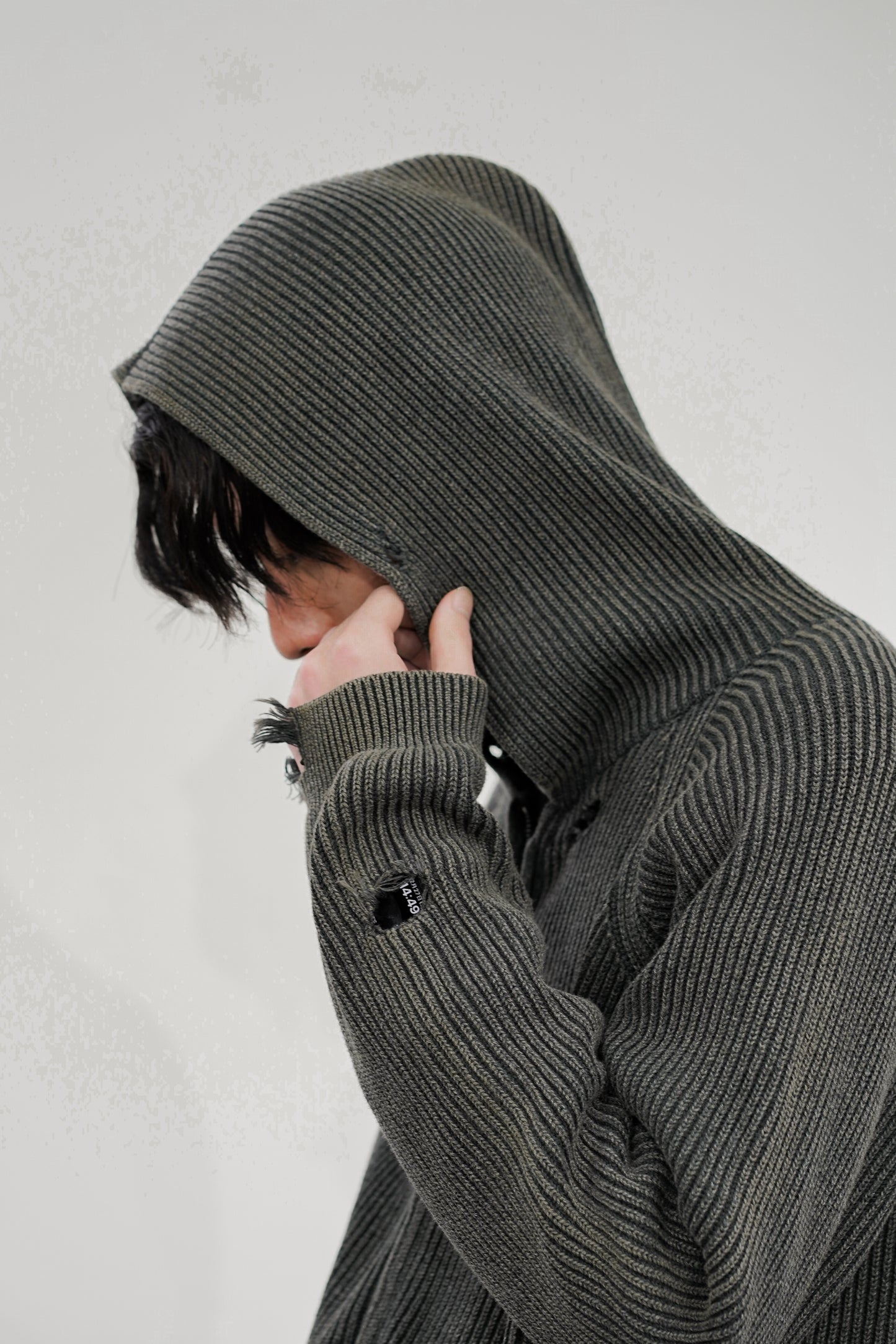 MUTED AGE KNIT ZIP HOODIE [Only a few left]
