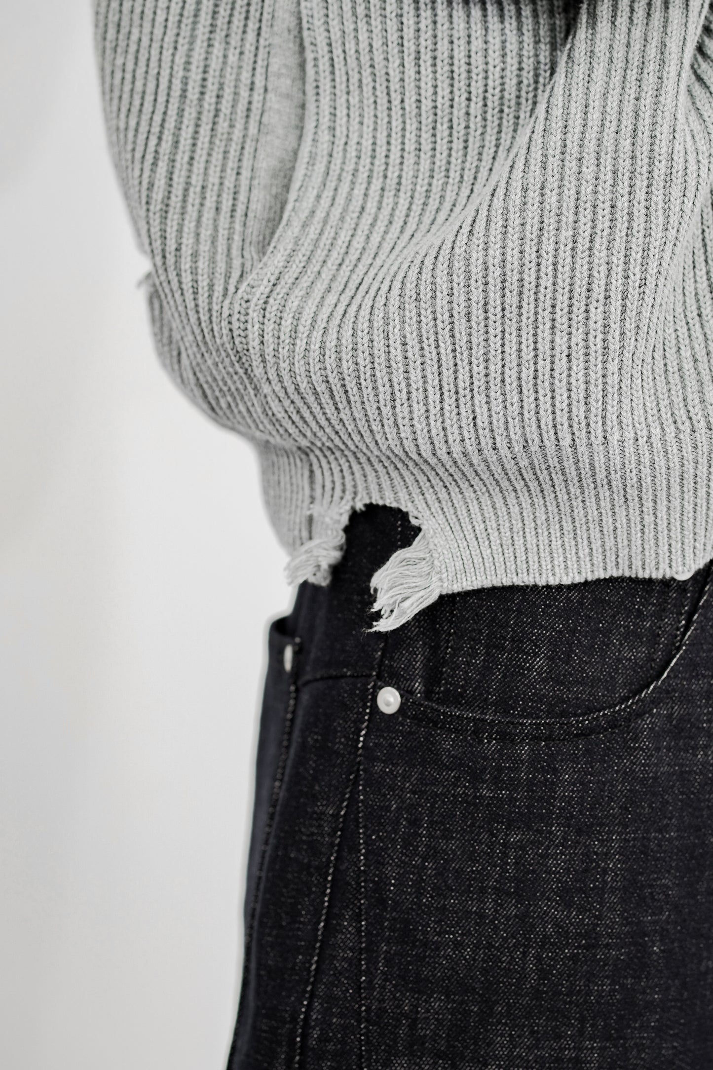 MUTED AGE KNIT ZIP HOODIE [Only a few left]