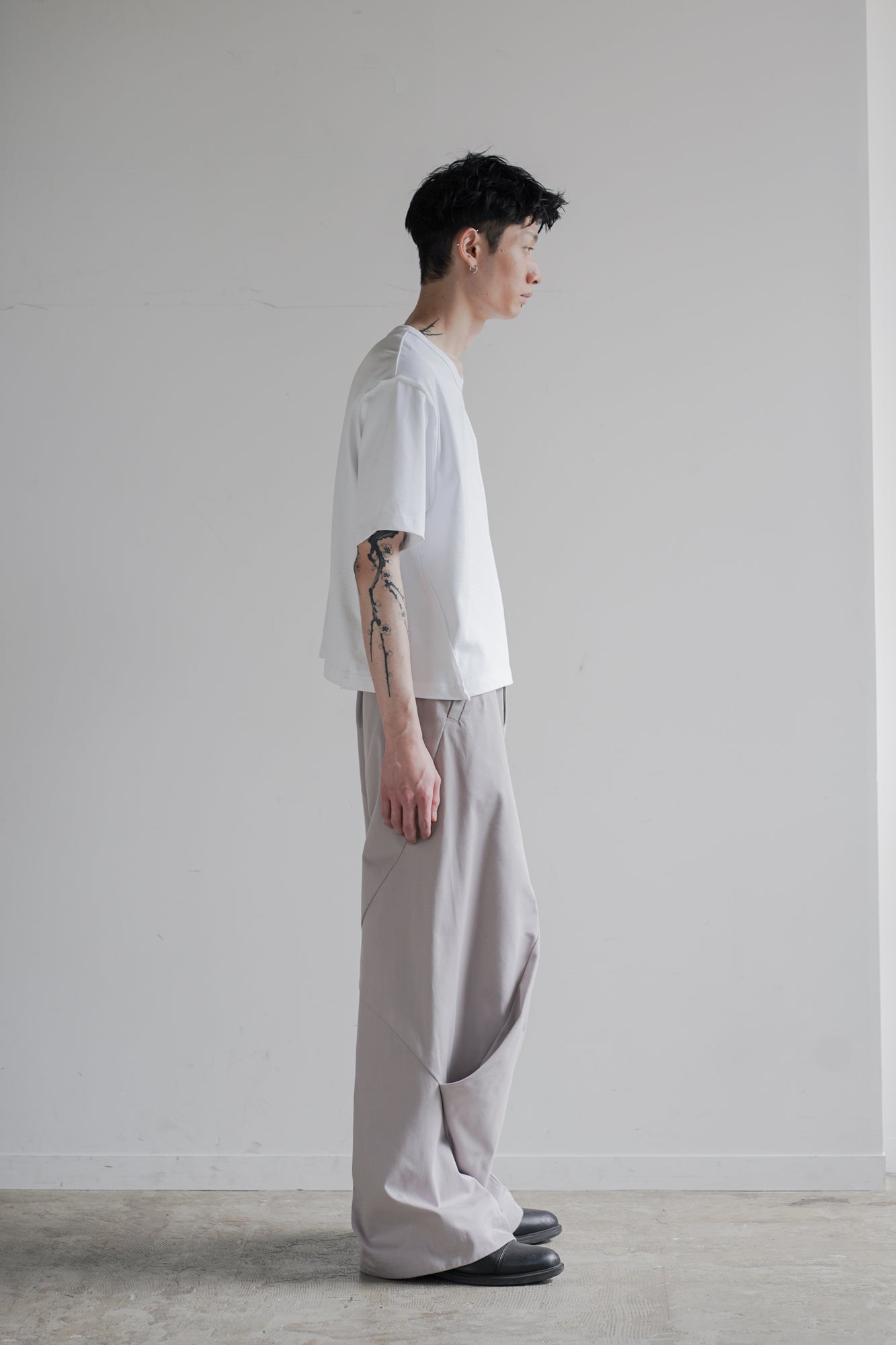 CONTOURED TWILL WIDE PANTS【8月下旬発送】