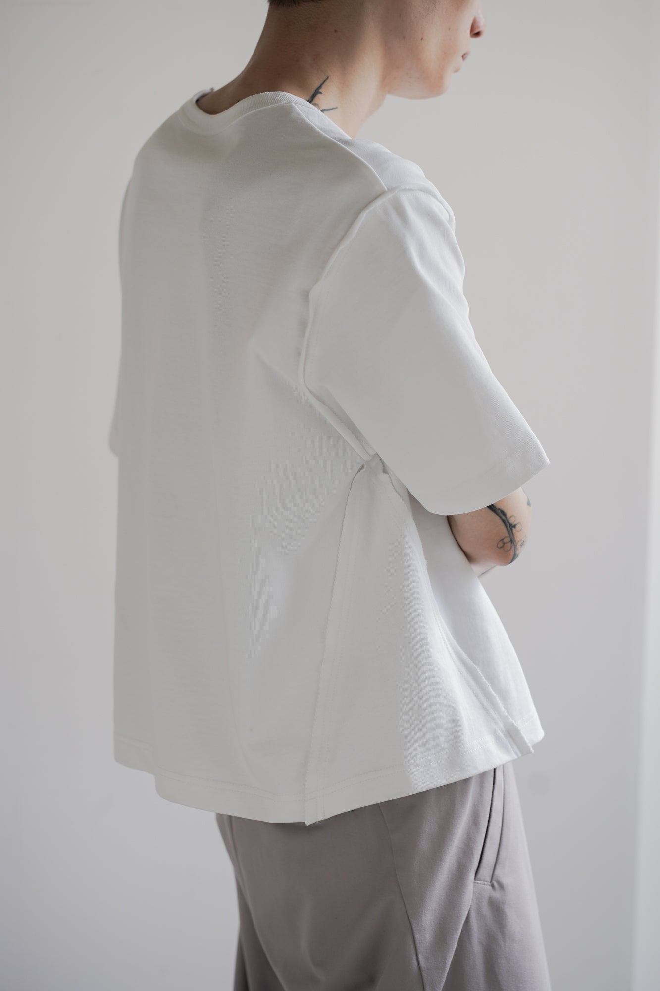 【RESTOCK】CROPPED COTTON GROWTH TEE『7月下旬-8月上旬発送』