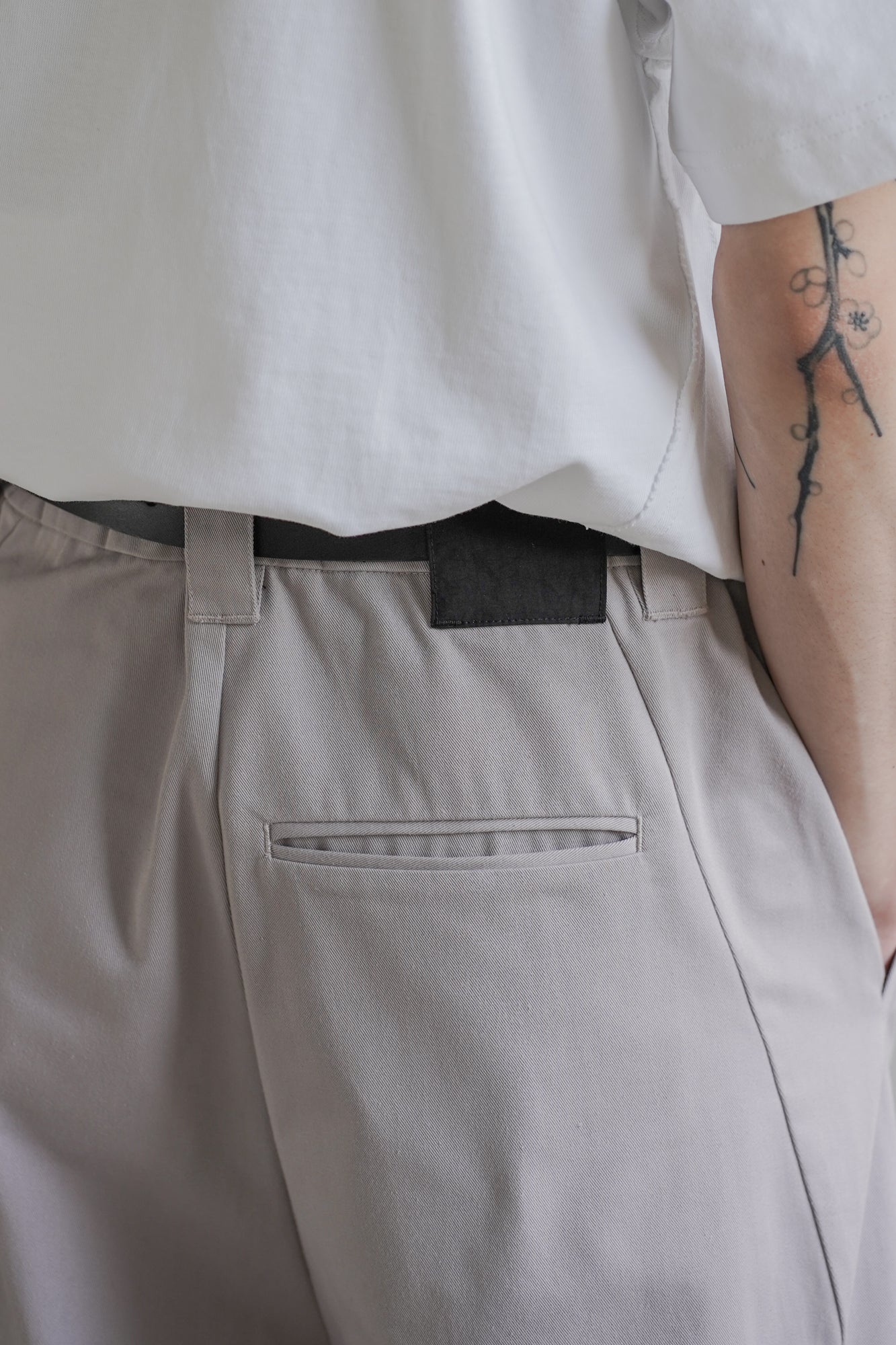 CONTOURED TWILL WIDE PANTS【8月下旬発送】