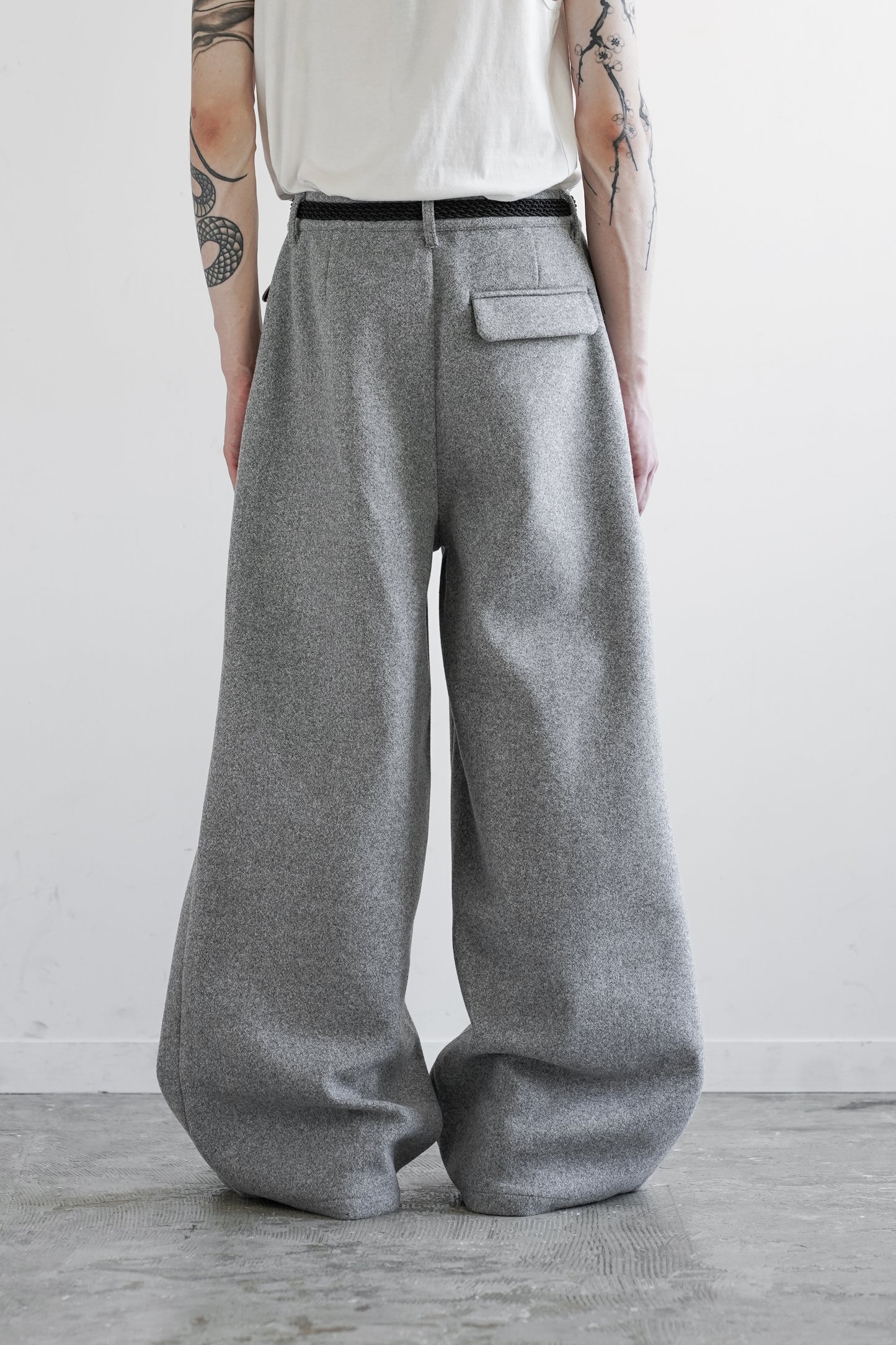TECH MELTON FULLED STRAIGHT PANTS