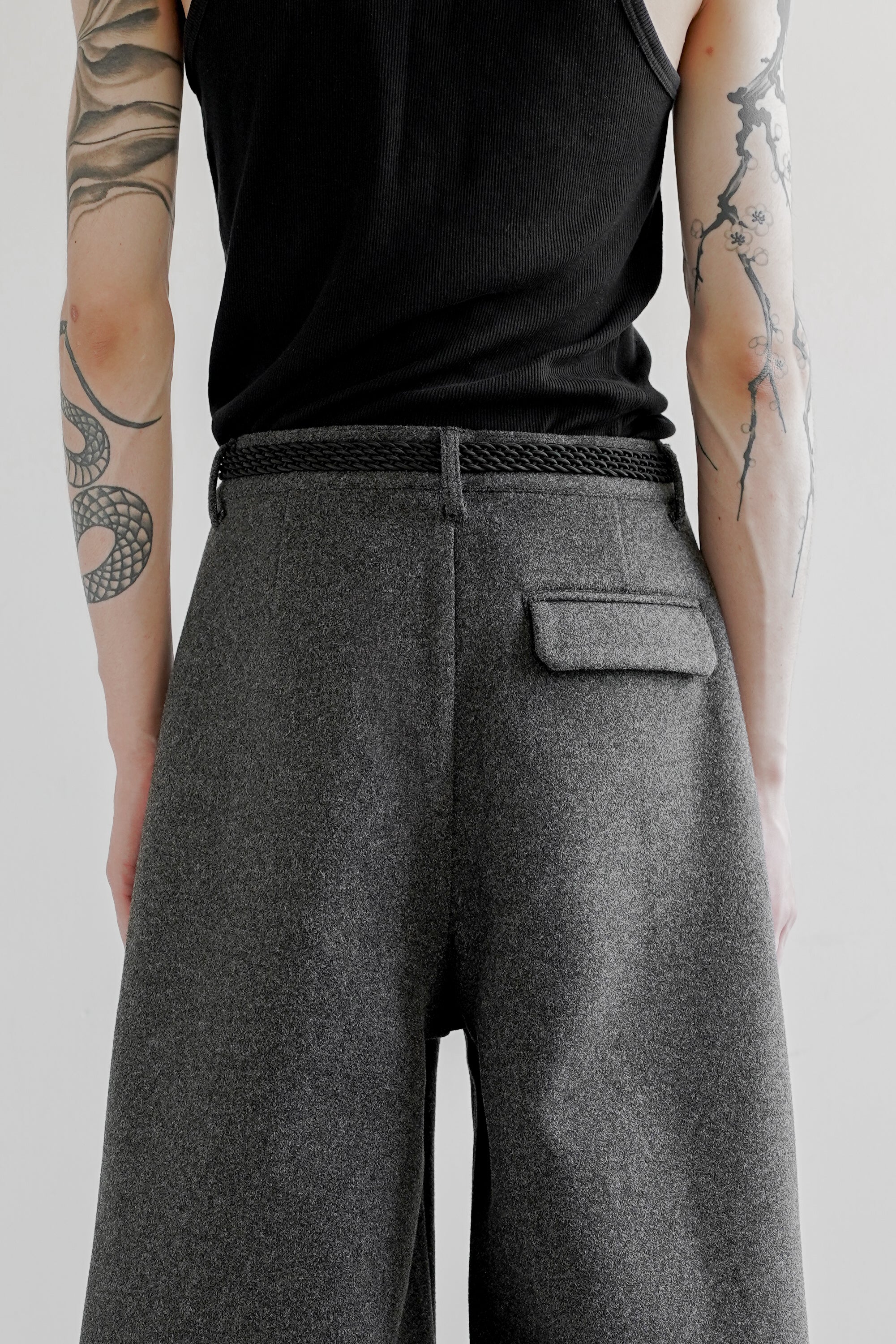TECH MELTON FULLED STRAIGHT PANTS – OE-SELMENT