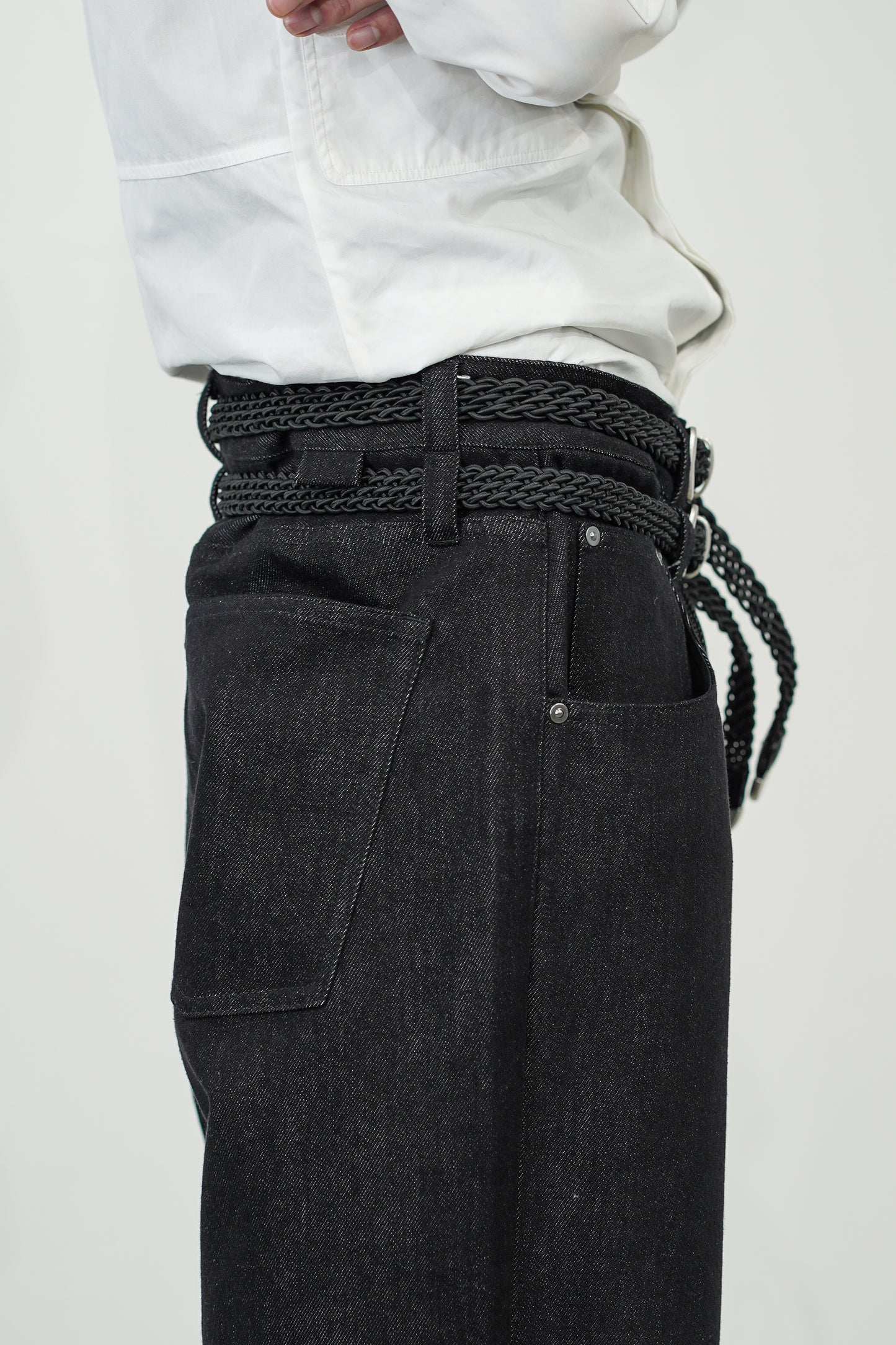 【7/1 - release】MID CUT TWILL DENIM SHORTS