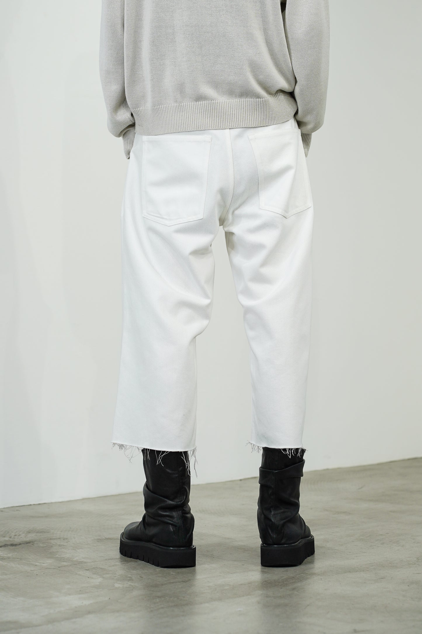 【7/1 - release】MID CUT TWILL DENIM SHORTS