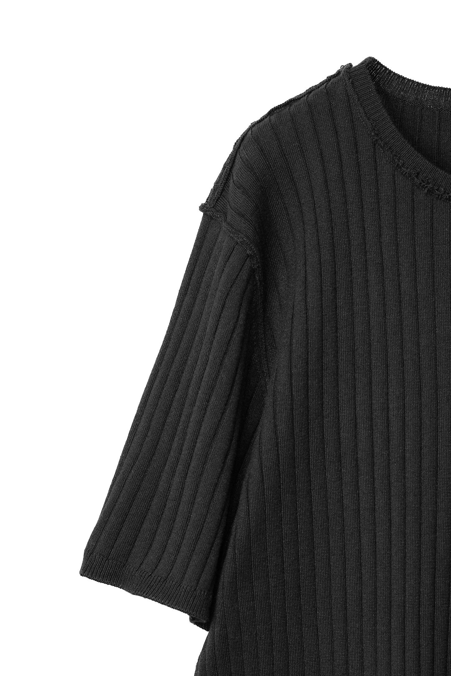 OUTLINK STRUCTURE KNIT TEE
