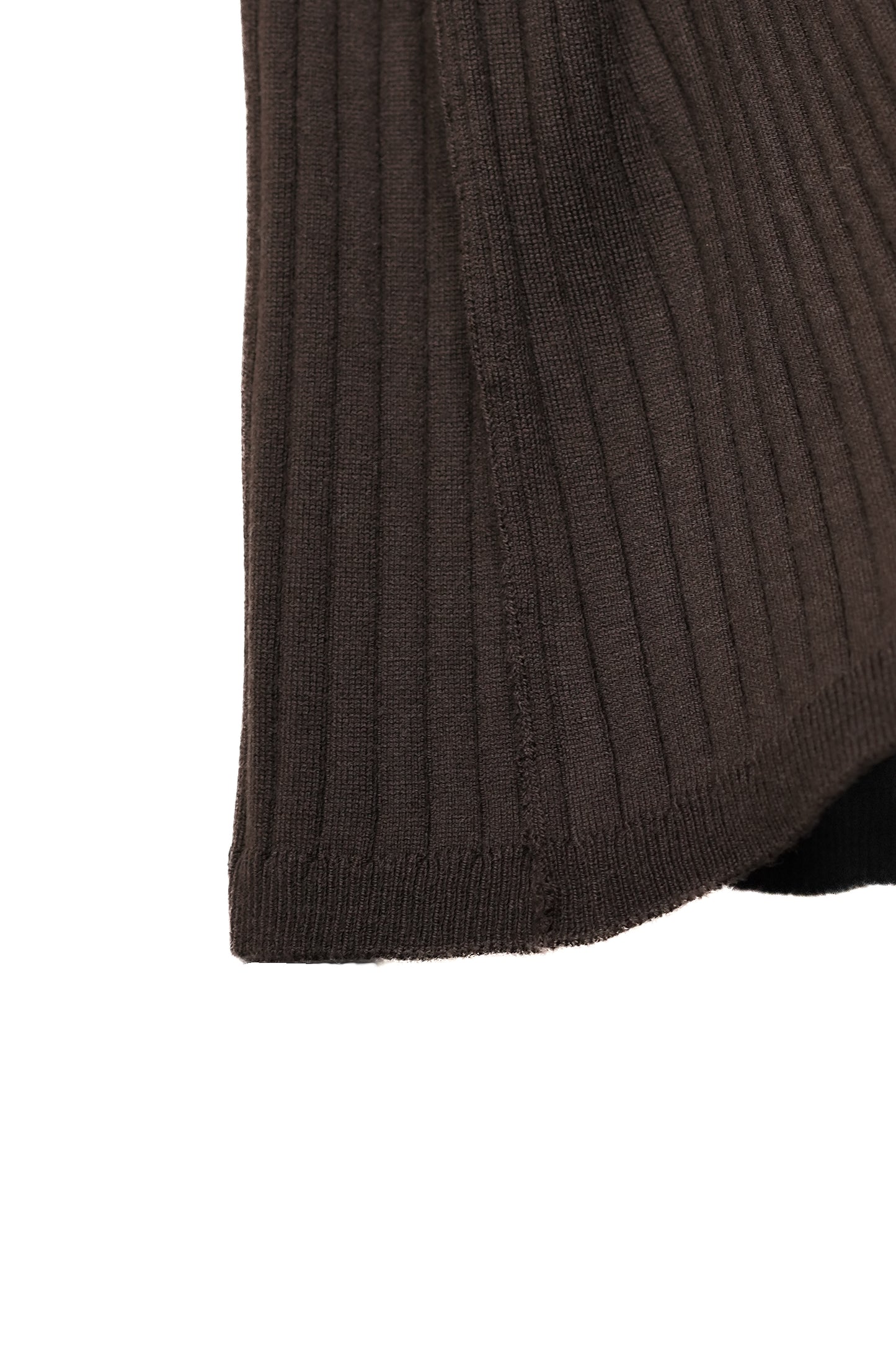 OUTLINK STRUCTURE KNIT TEE