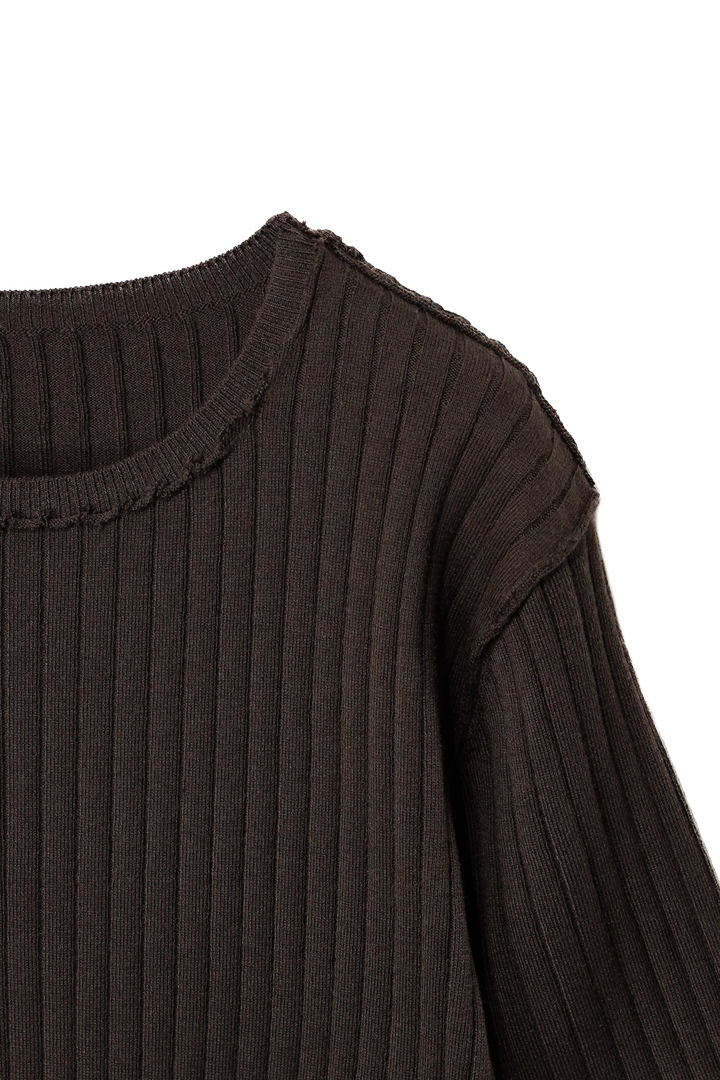 OUTLINK STRUCTURE KNIT TEE