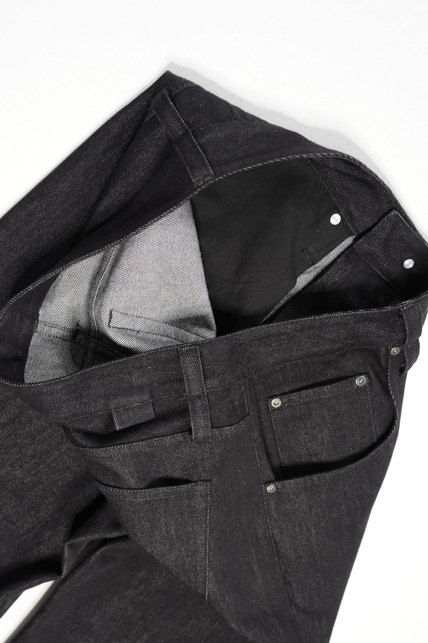 【7/1 - release】MID CUT TWILL DENIM SHORTS