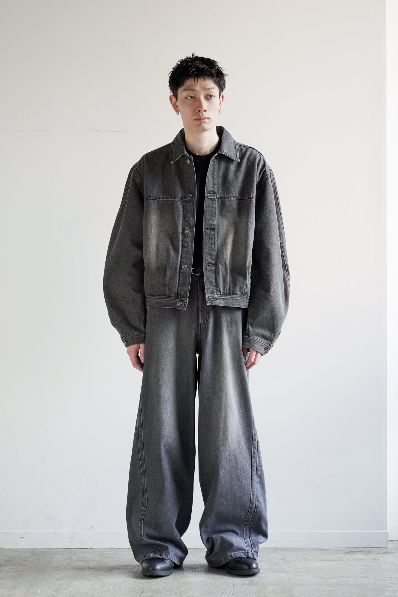 DOUDLE SEAM TWISTED BUGGY JEANS